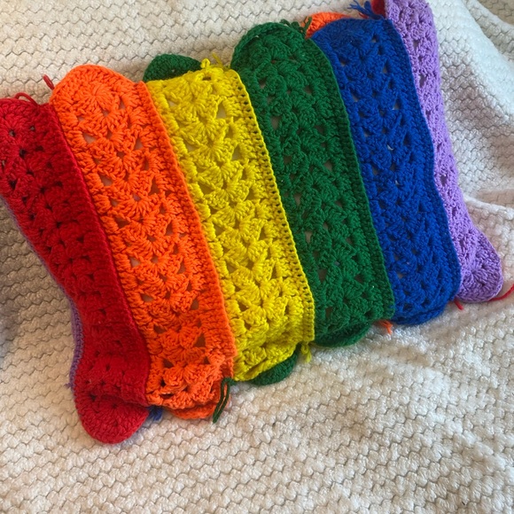 Vintage handmade crochet pride rainbow pillow case with pillow retro homemade - Picture 3 of 7